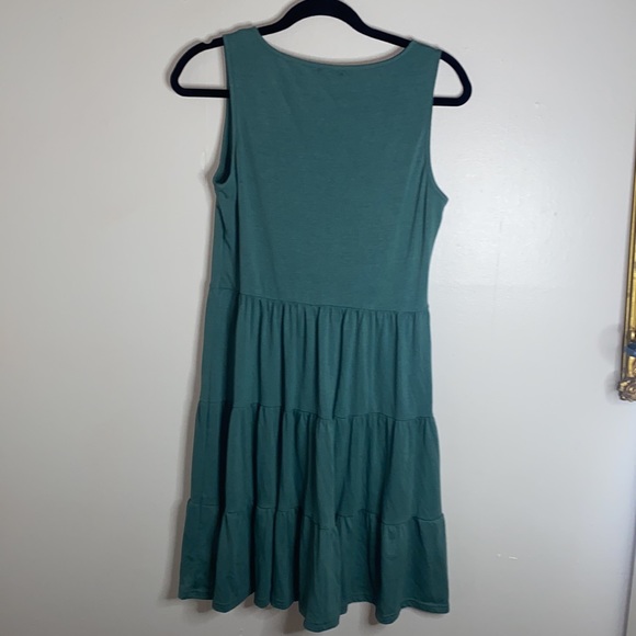 🎱Green faux button up dress! - Picture 6 of 6